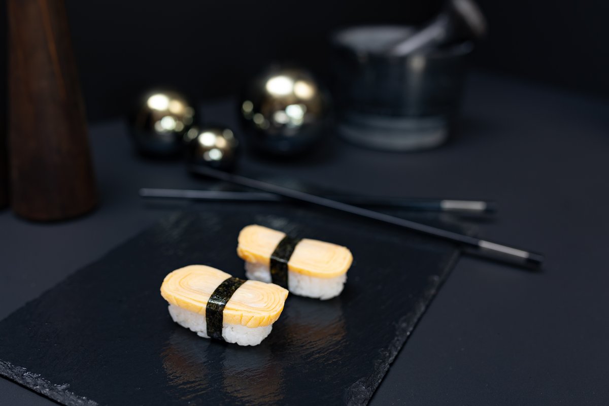 Hi Sushi Tamago Nigiri
