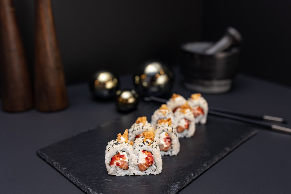 Salmon Roll HI