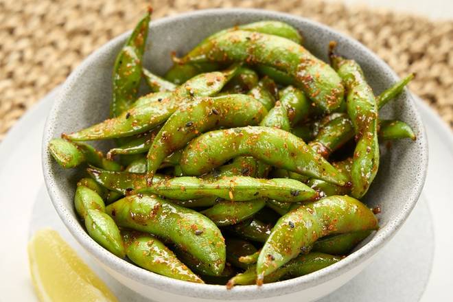 SPICY GARLIC EDAMAME