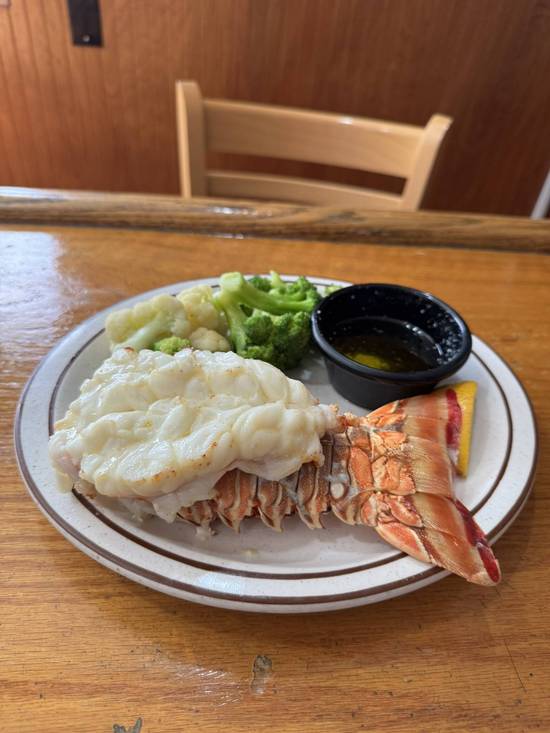 Lobster Tail (10 - 12 oz)