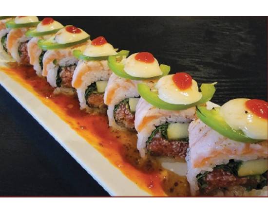 *SEARED SALMON Roll