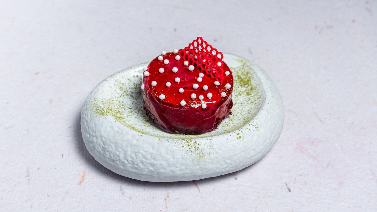Pistachio and Strawberry Dessert