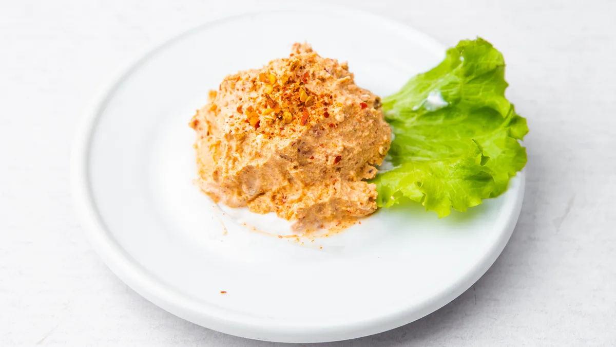 Urnebes salata 1 kg