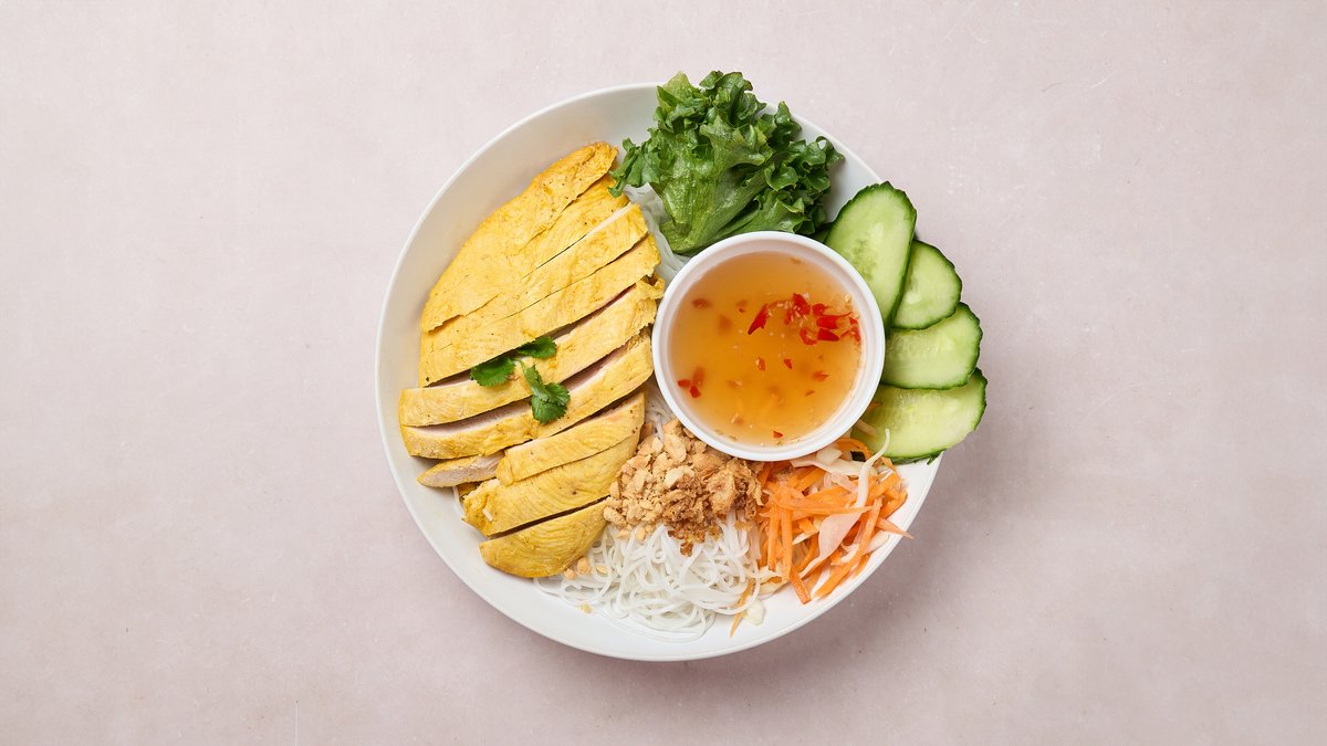 24. Bun Gà Nướng
