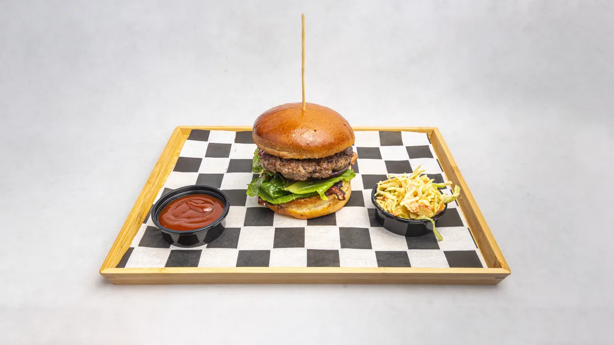 Classic Cheese burger + Frytki