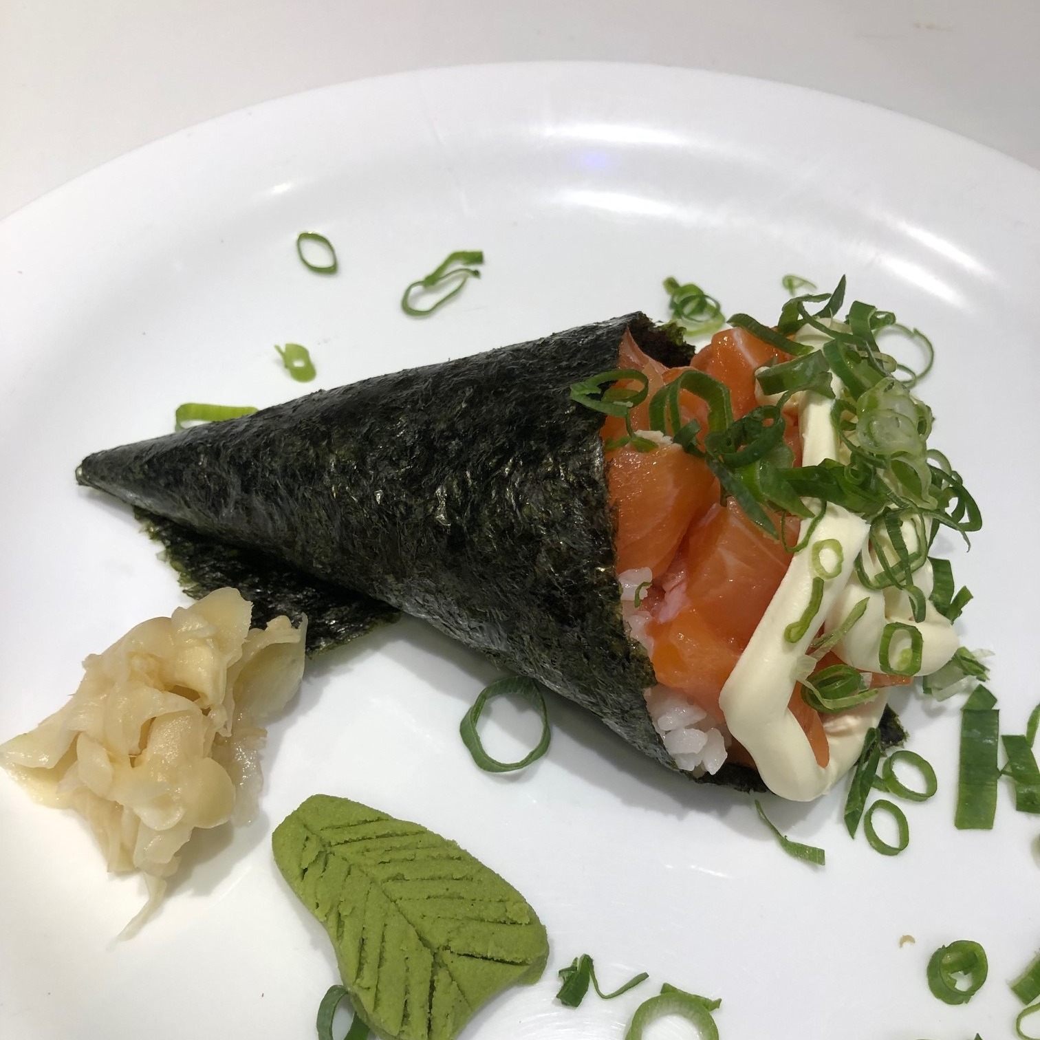 Temaki de Salmão Cru Completo - 180g