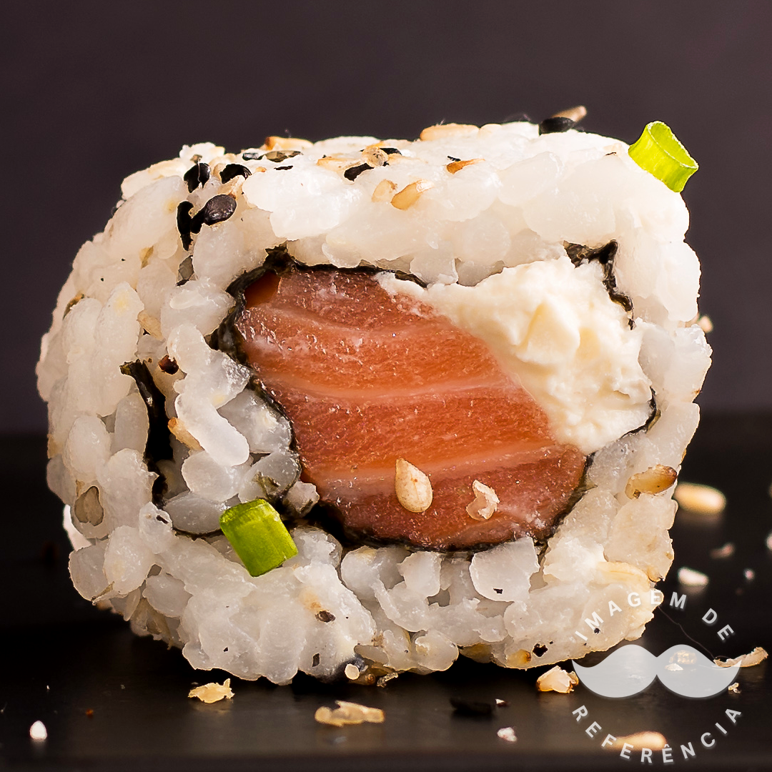 Uramaki Salmão Grelhado 8 Unidades