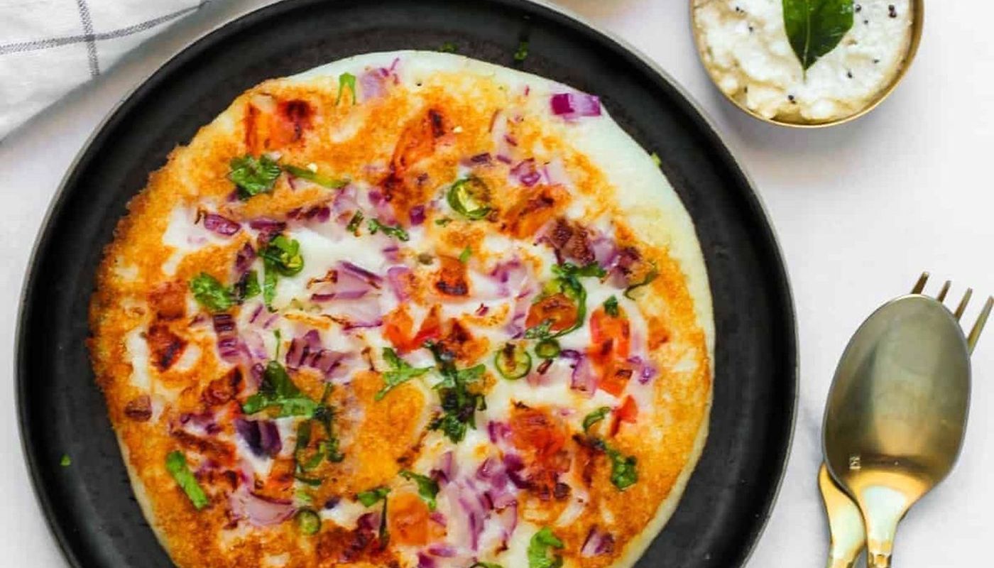 Onion Chilli Uttapam