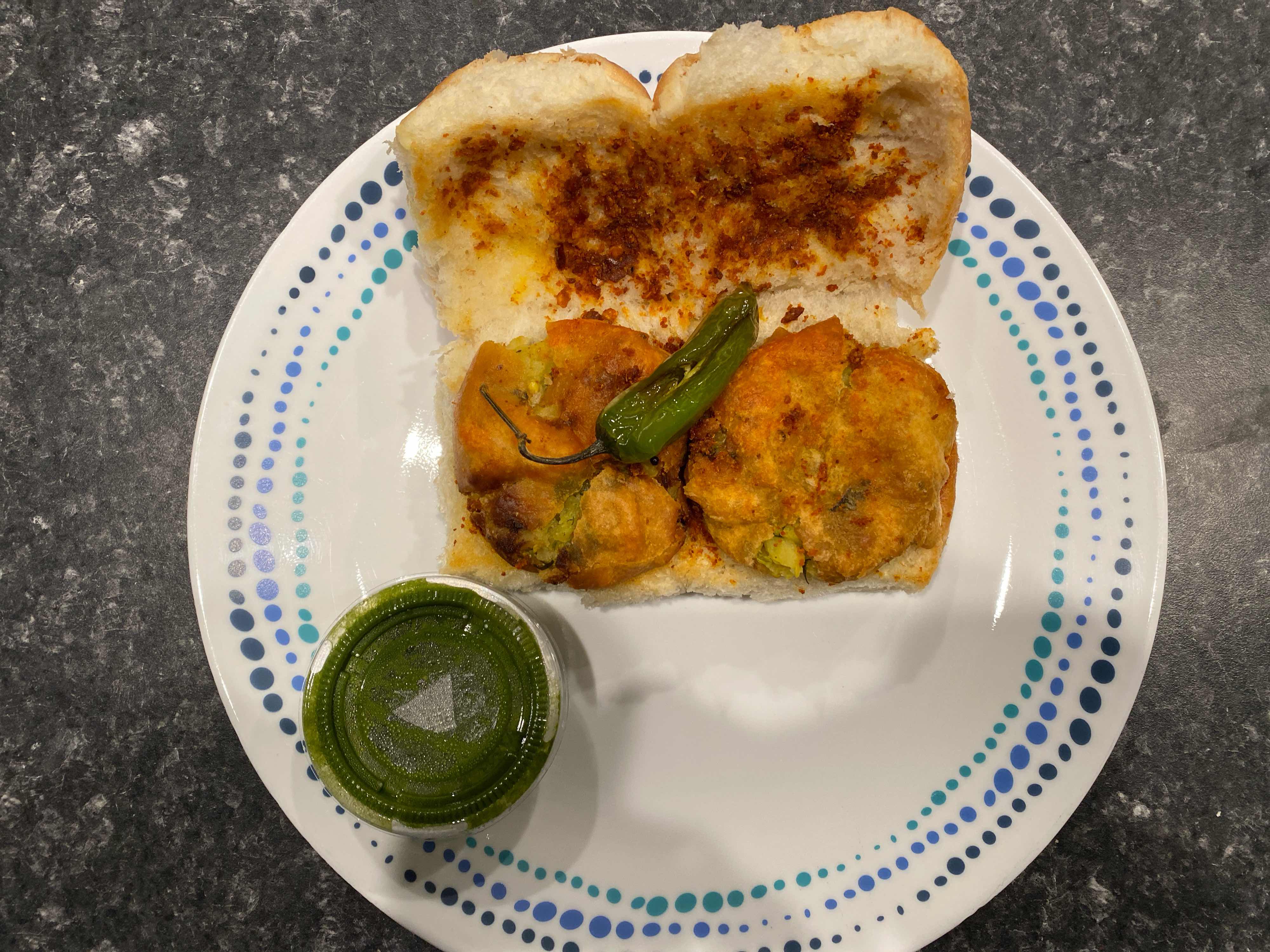Vada-pav (2 Pc)