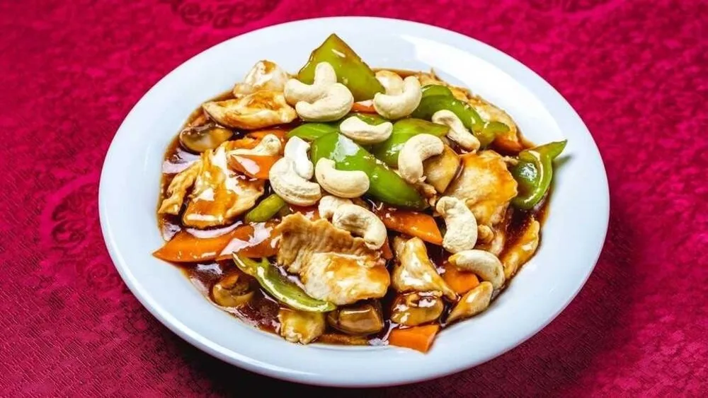Chicken with Cashew nuts