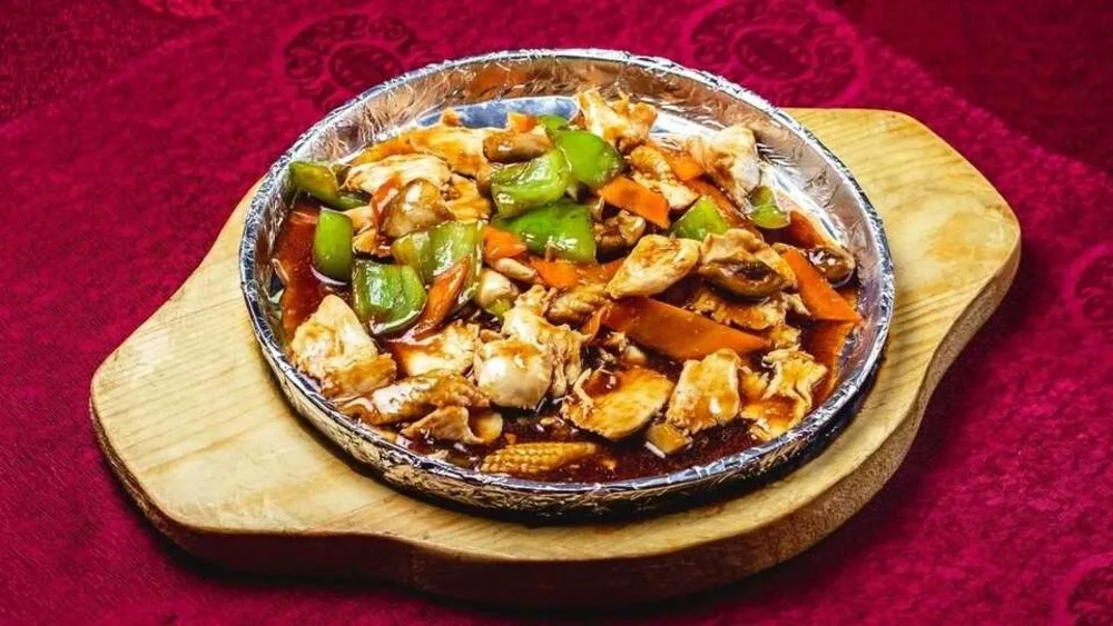 Stir-fried chicken in Oyster Sauce