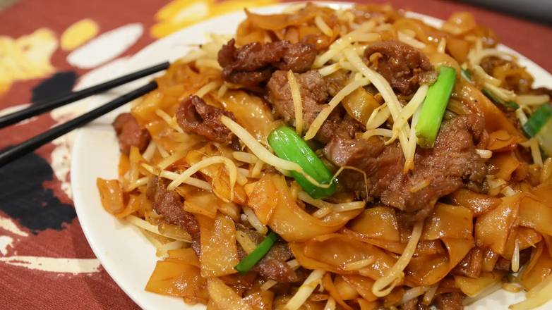 Dry Style Beef Chow Fun/乾炒牛河