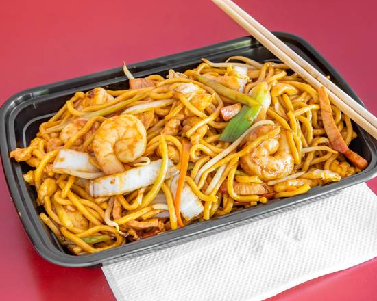 House Special Lo Mein