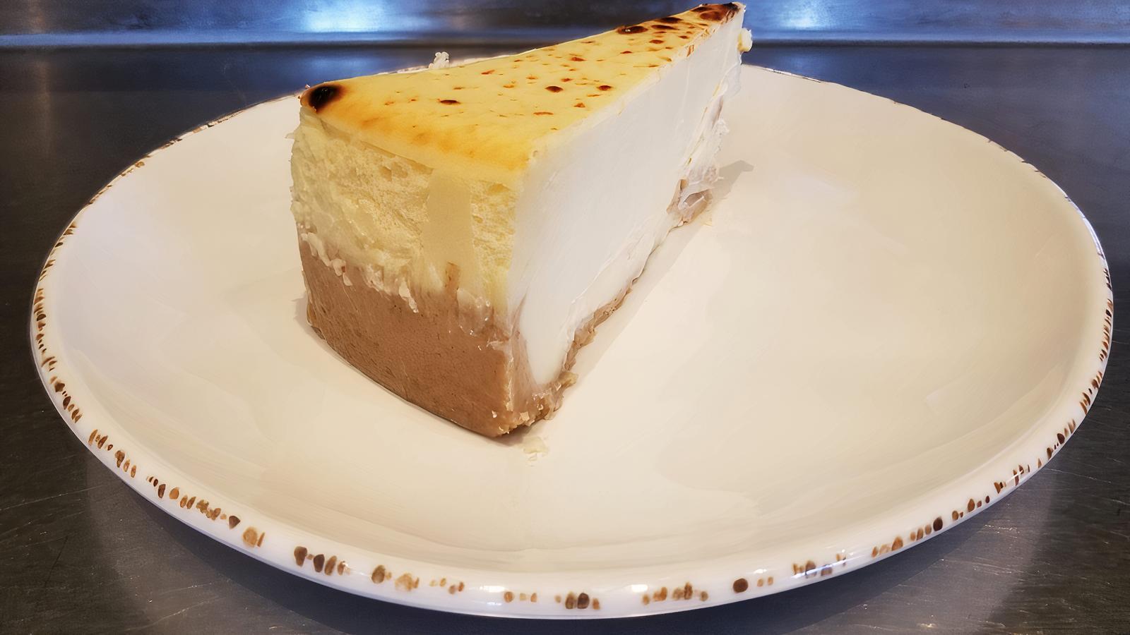 CREAMY NY STYLE CHEESECAKE