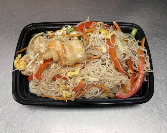 112. Jumbo Shrimp Chow Mei Fun 大虾炒米粉