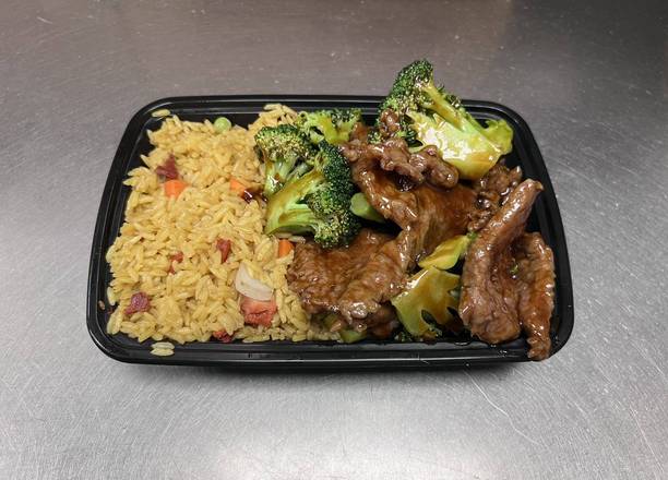 C10. Beef with Broccoli 芥蓝牛（晚餐）
