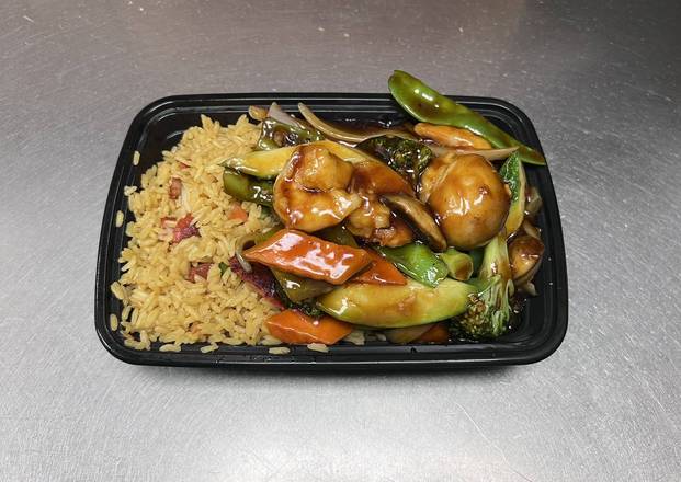 C12. Shrimp W. Garlic Sauce 鱼香虾（晚餐）