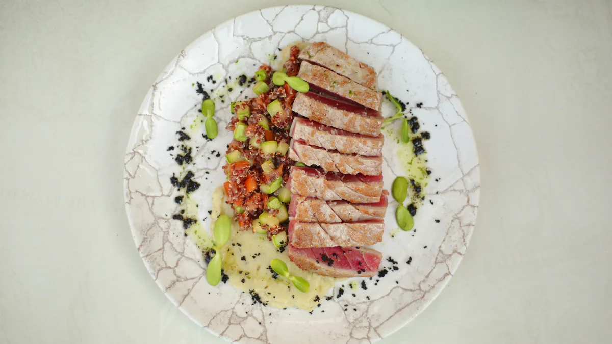 Tuna steak