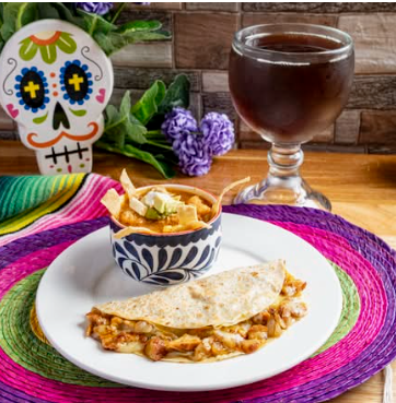 Quesadillas a Elegir + Sopita Chaparra + Té Frío GRATIS