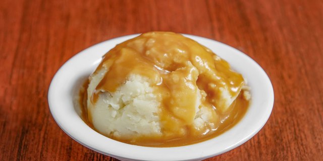 Mashed Potatoes and Brown Gravy