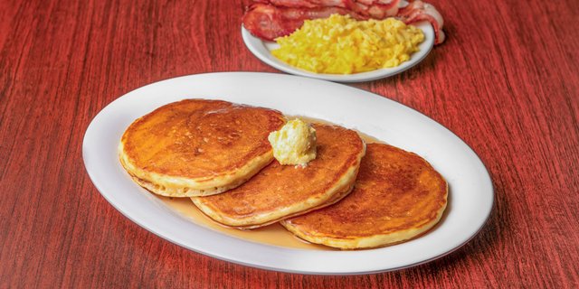 Old-Fashioned Pancake Platter W/ Bacon