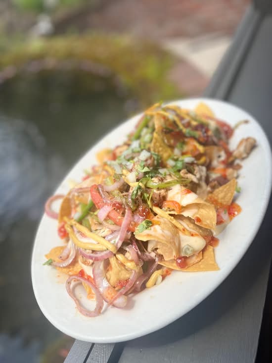 Thai Nachos