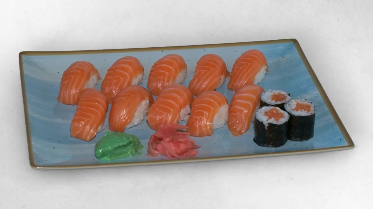 J8. Lachs Sushi Groß