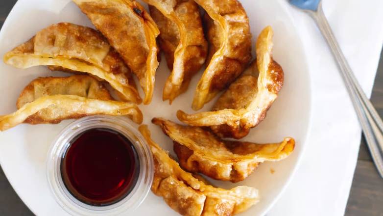Pot Sticker (8 pcs)