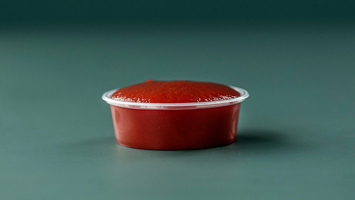 Ketchup i bæger