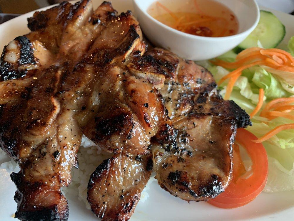 53. Com Tâm Thịt Nướng