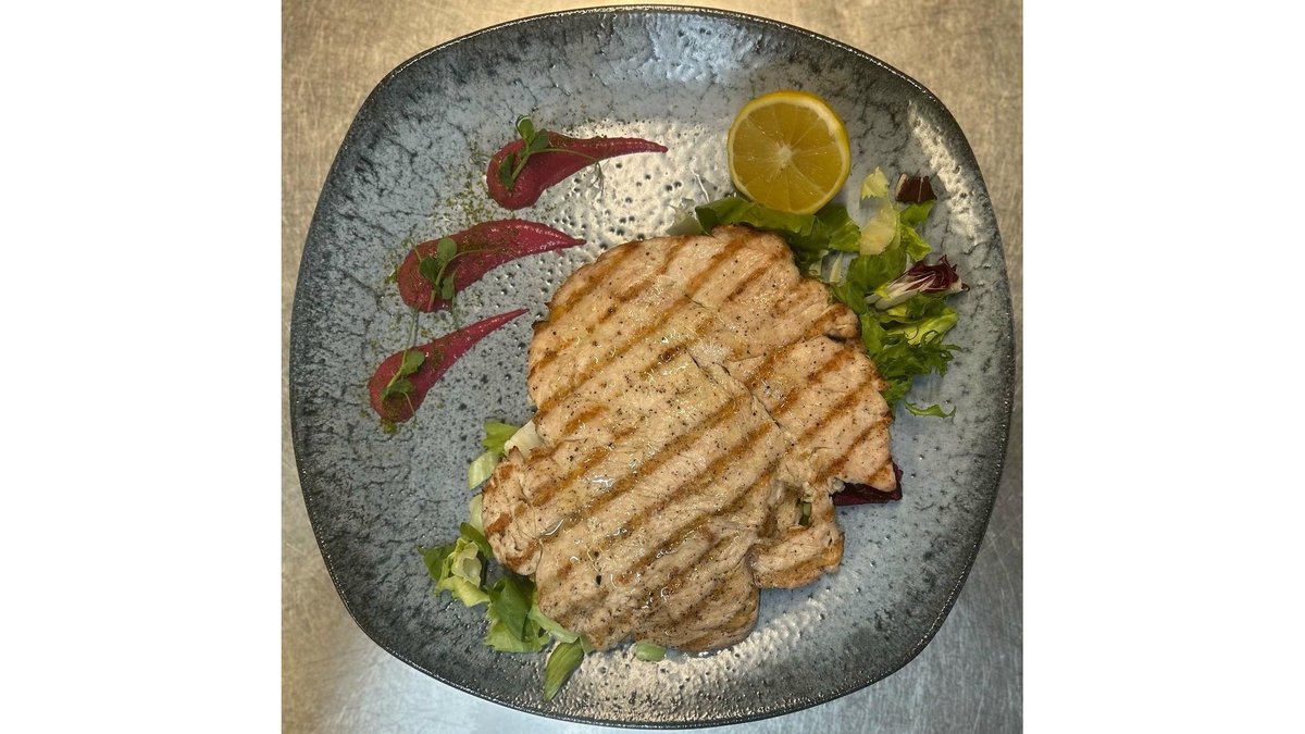 Piept de Curcan la josper