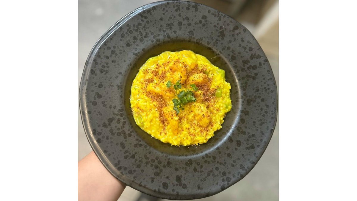 Risotto con Gamberetti / Zafferano / Zucchini and Polvere di Pancetta
