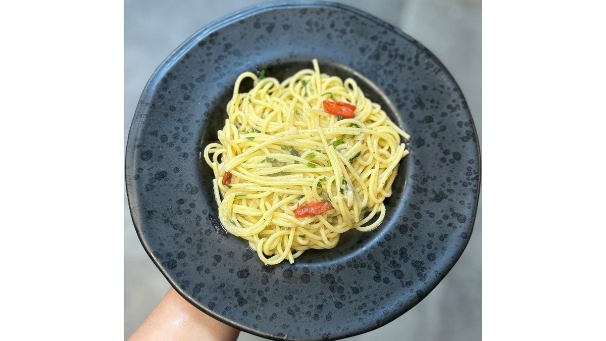 Spaghetti Aglio Olio and Peperoncino