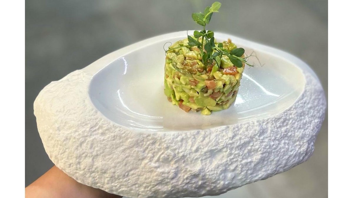 Tartar de Avocado and Rosii