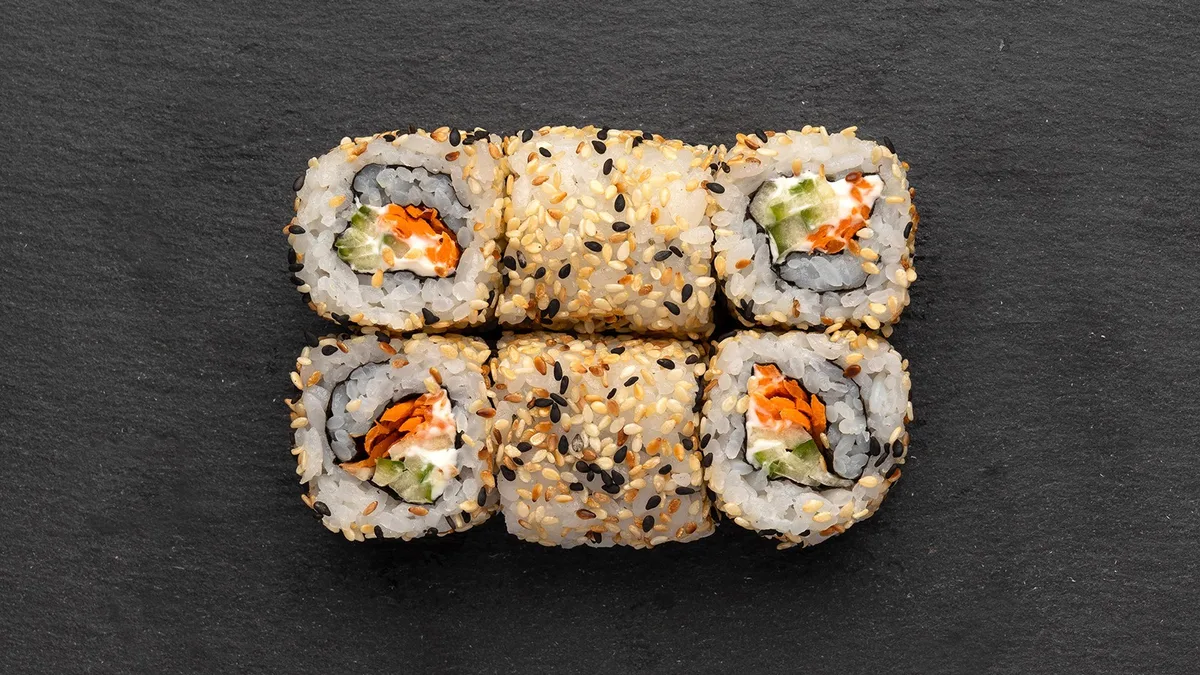 Nakamaki Kiku