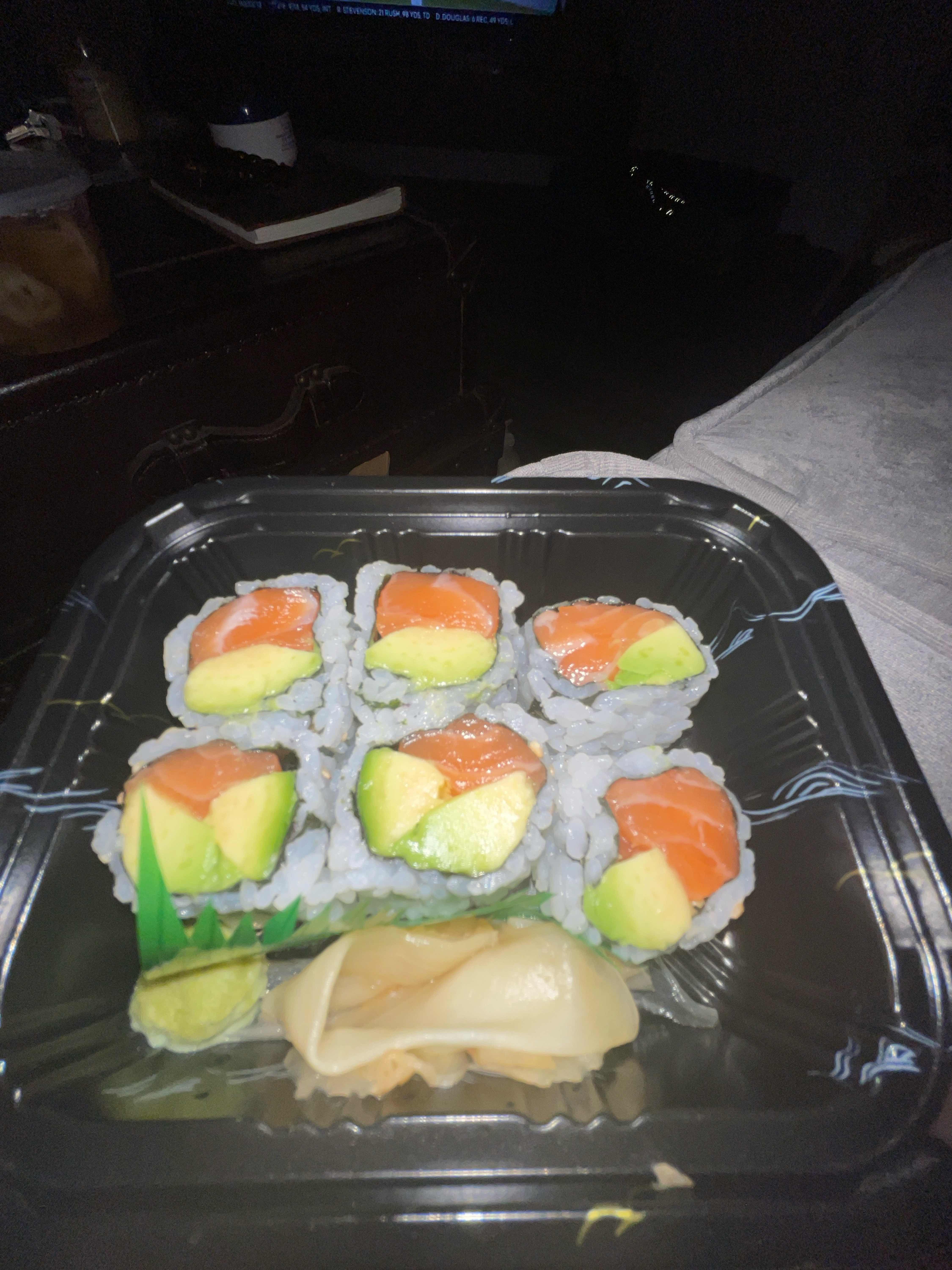 Salmon Avocado Roll
