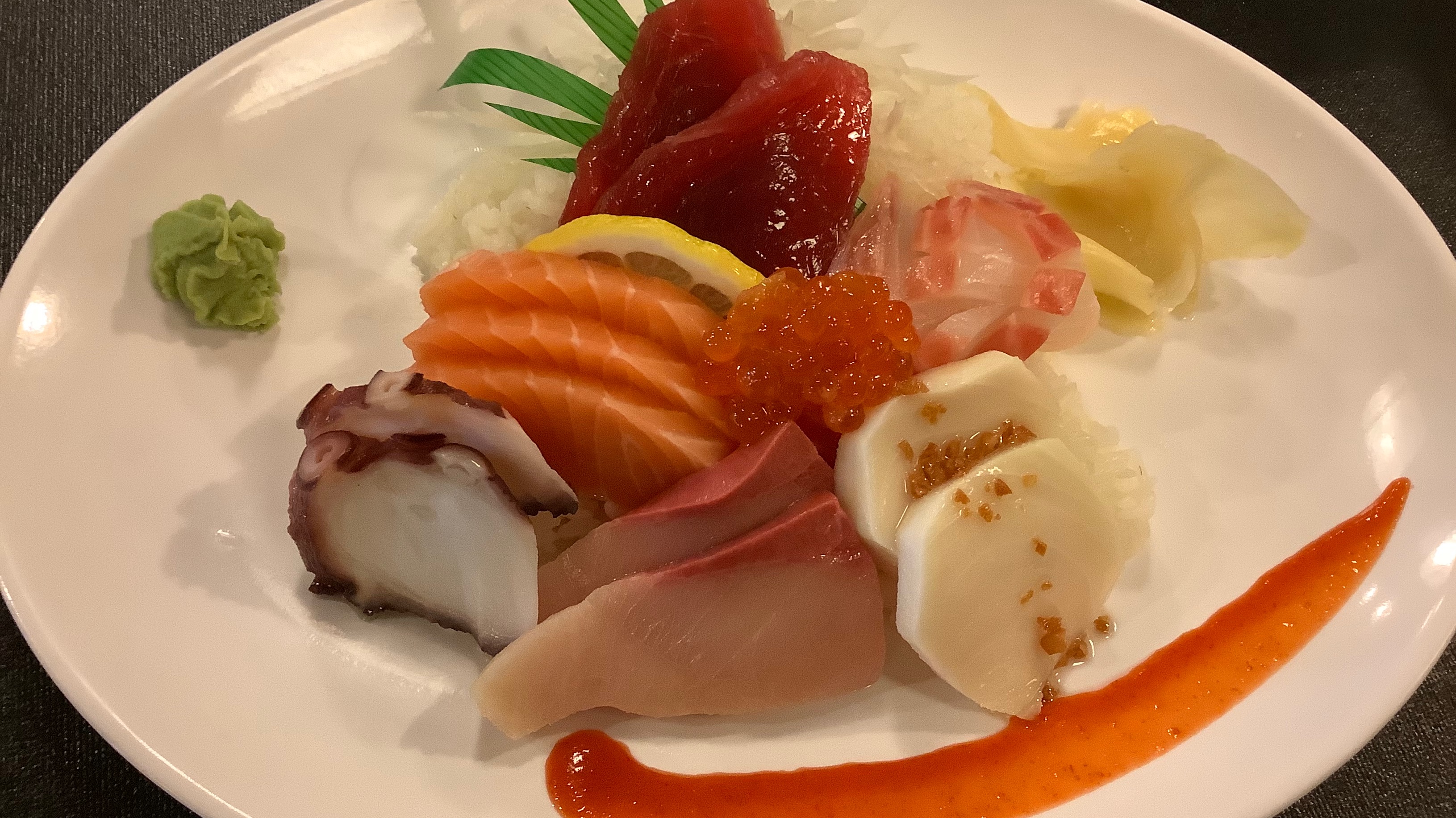 Chirashi Sushi Combination