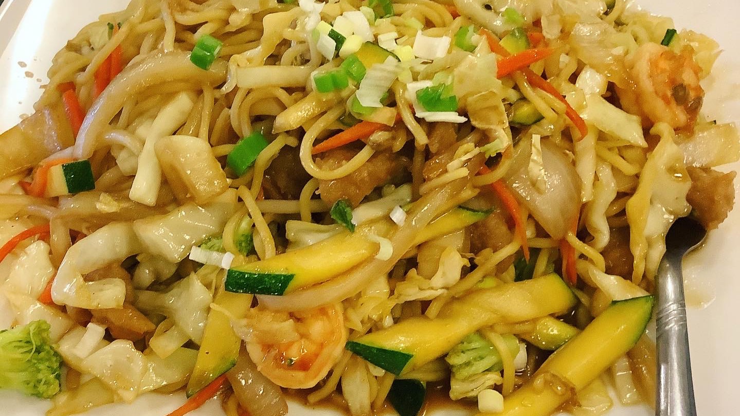 Shrimp Yakisoba Entrée