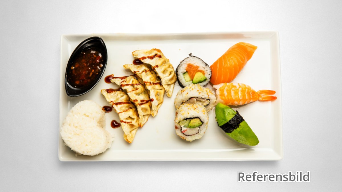 Kycklingdumplings med Sushi