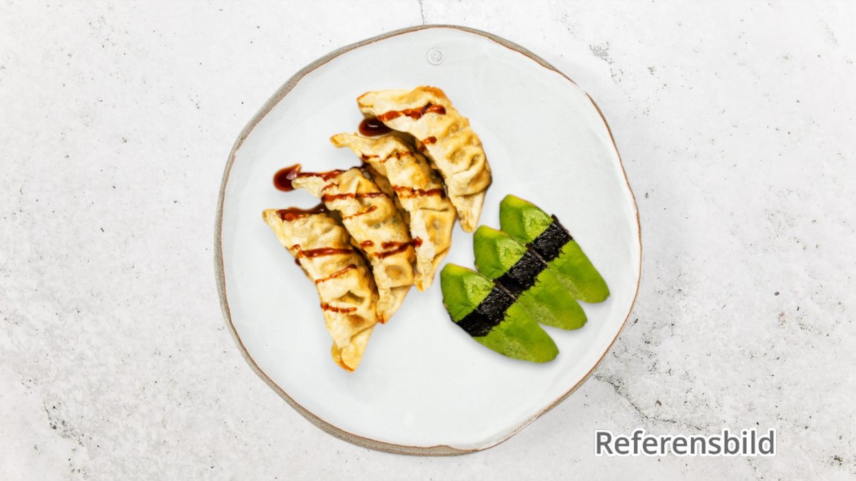 Vegetariska Dumplings med Vegetarisk Sushi