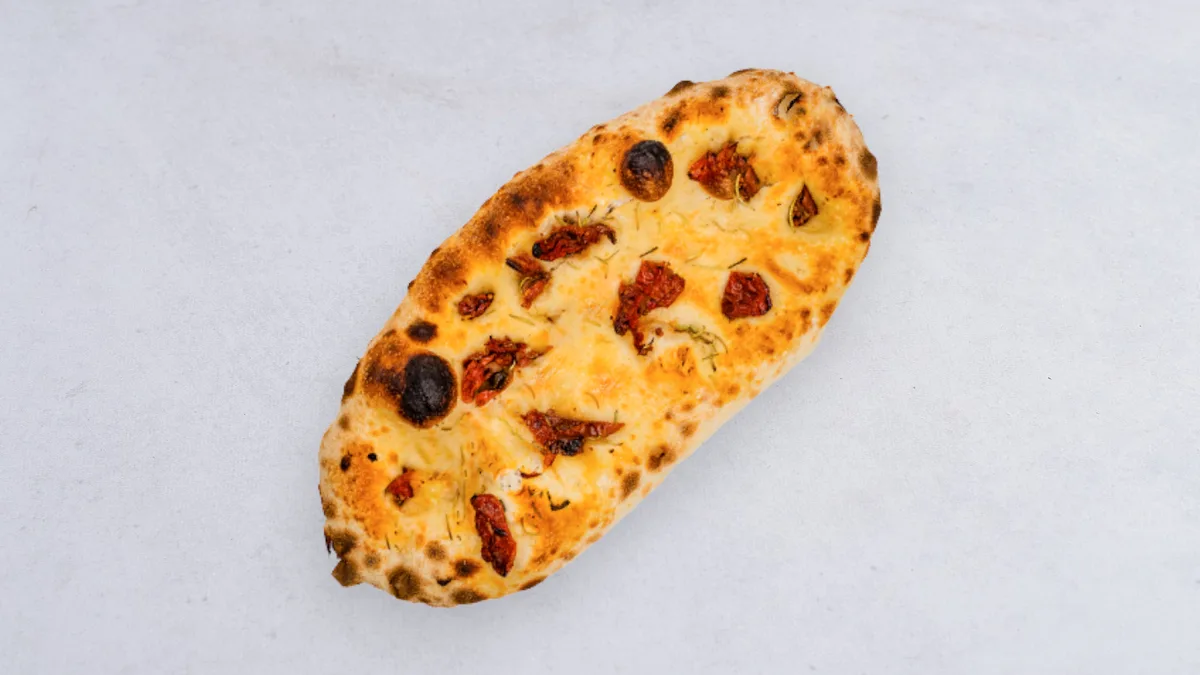 Focaccia z suszonymi pomidorami