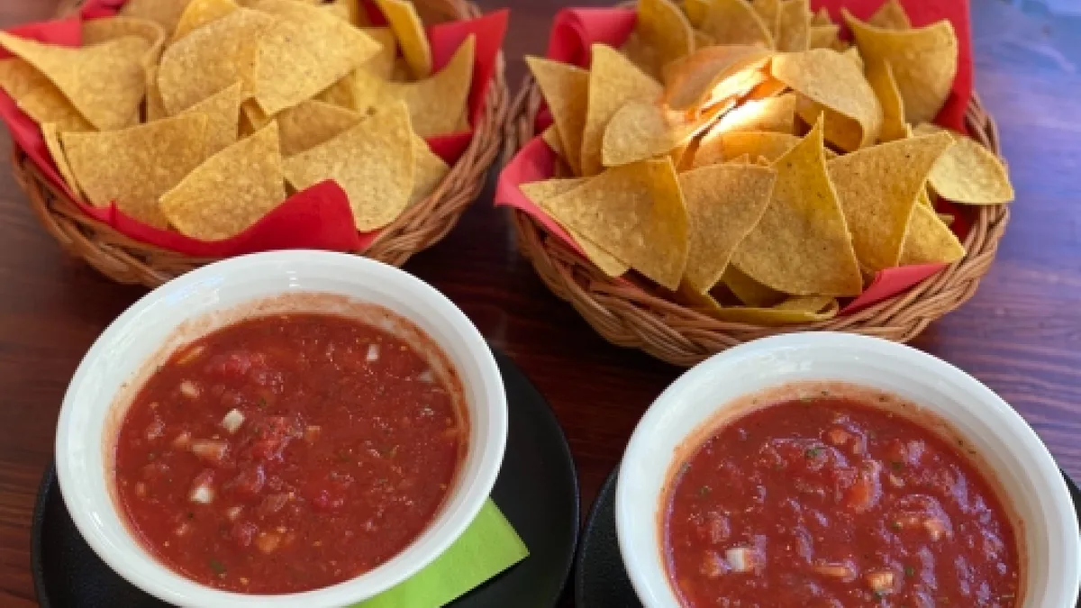 Chips és Salsa családi adag