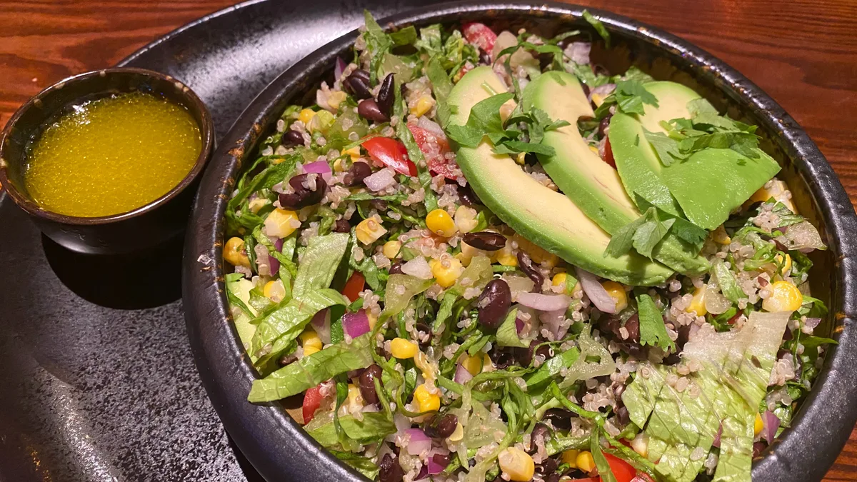 Quinoa Saláta