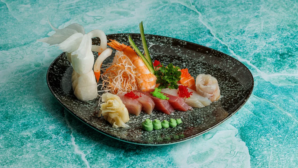 Chef's Inspiration Sashimi Combo