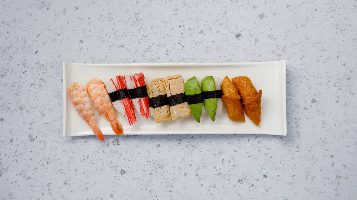 Mamma Sushi - 11 Bitar