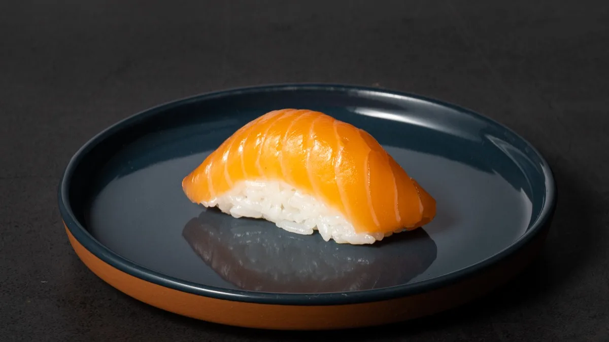 Nigiri Salmon