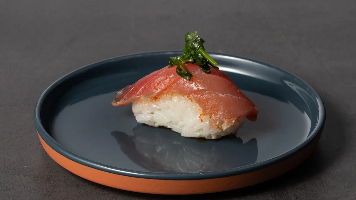 Nigiri Tuna Tataki
