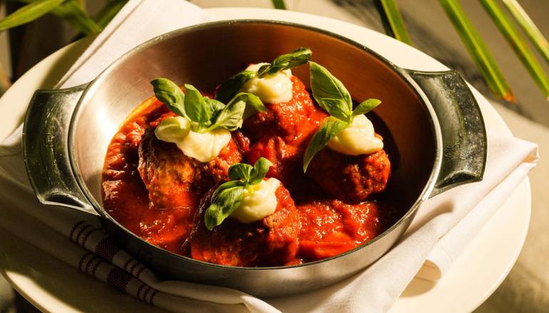Il Pastaiolo Meatballs