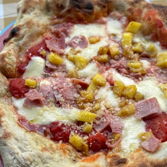 Pizza Hawaiian