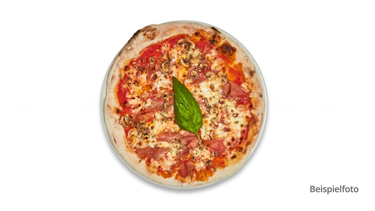Pizza al Prosciutto and Fungi